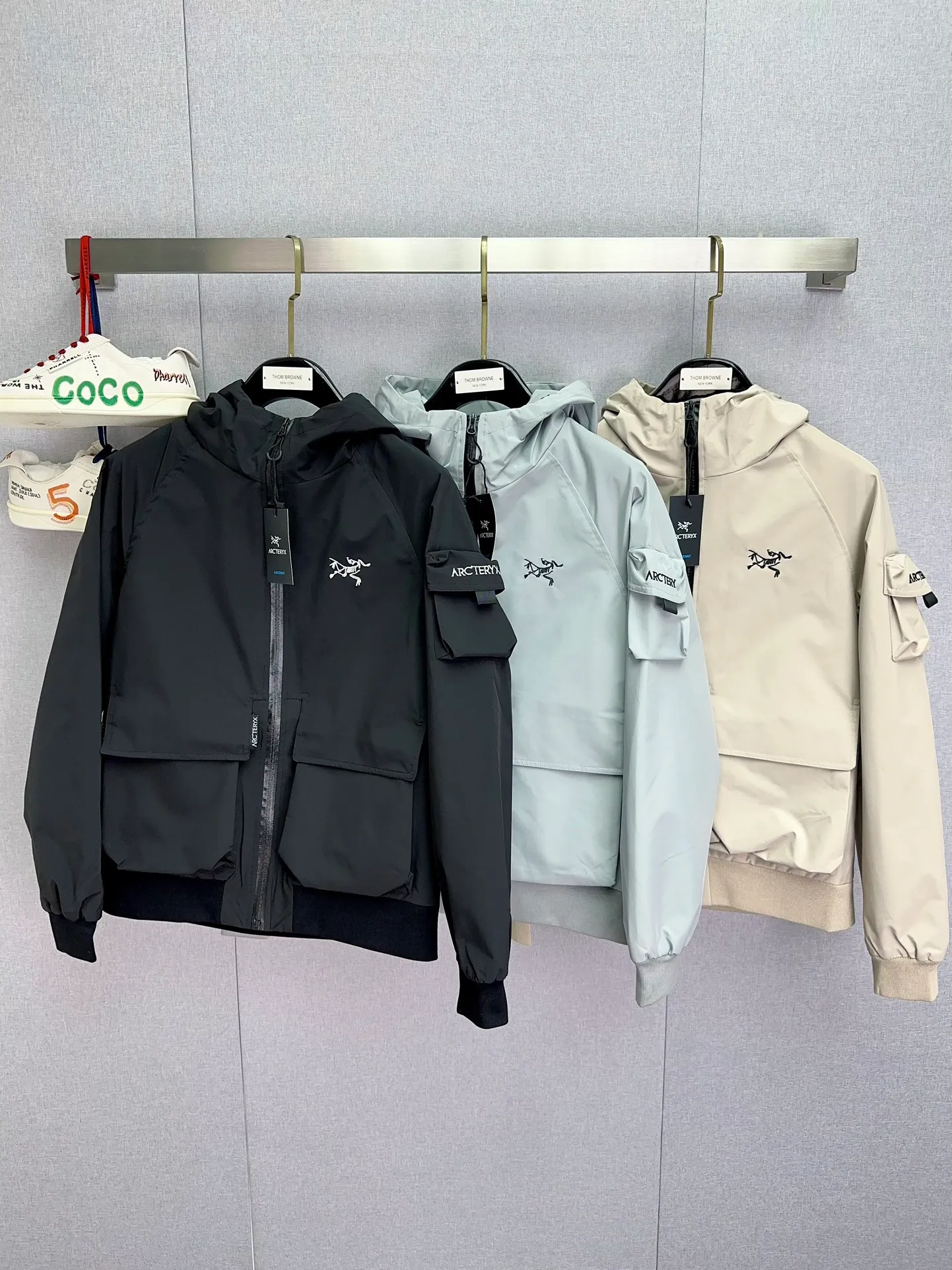 Same Style， ， ！2026 New Arrival ， Original Premium ！ Breathable ， ， ， Quality。 ！ ， ！Sizes：M～3XL